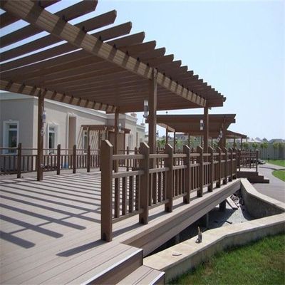 ξύλινο Patio 2.9M OakAnti σύνθετο υλικό περγκολών διάβρωσης WPC για την πέργκολα